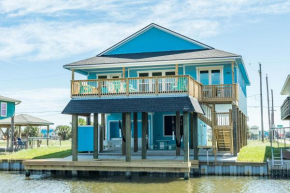 On Cloud 9 on the Bay - Bring Your Fishing Gear, Boat and Swimsuit!